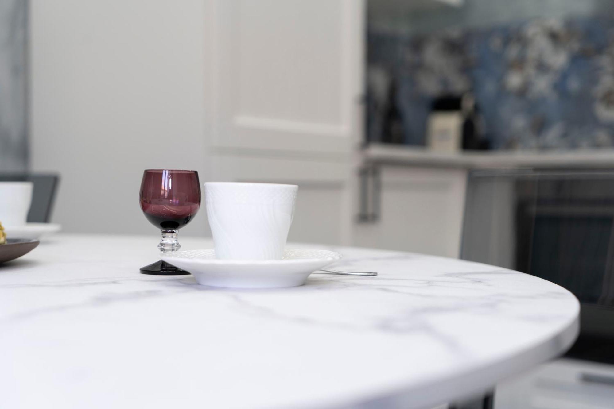 Etna Timeo Central Apartment In Baroque Building Catania Luaran gambar
