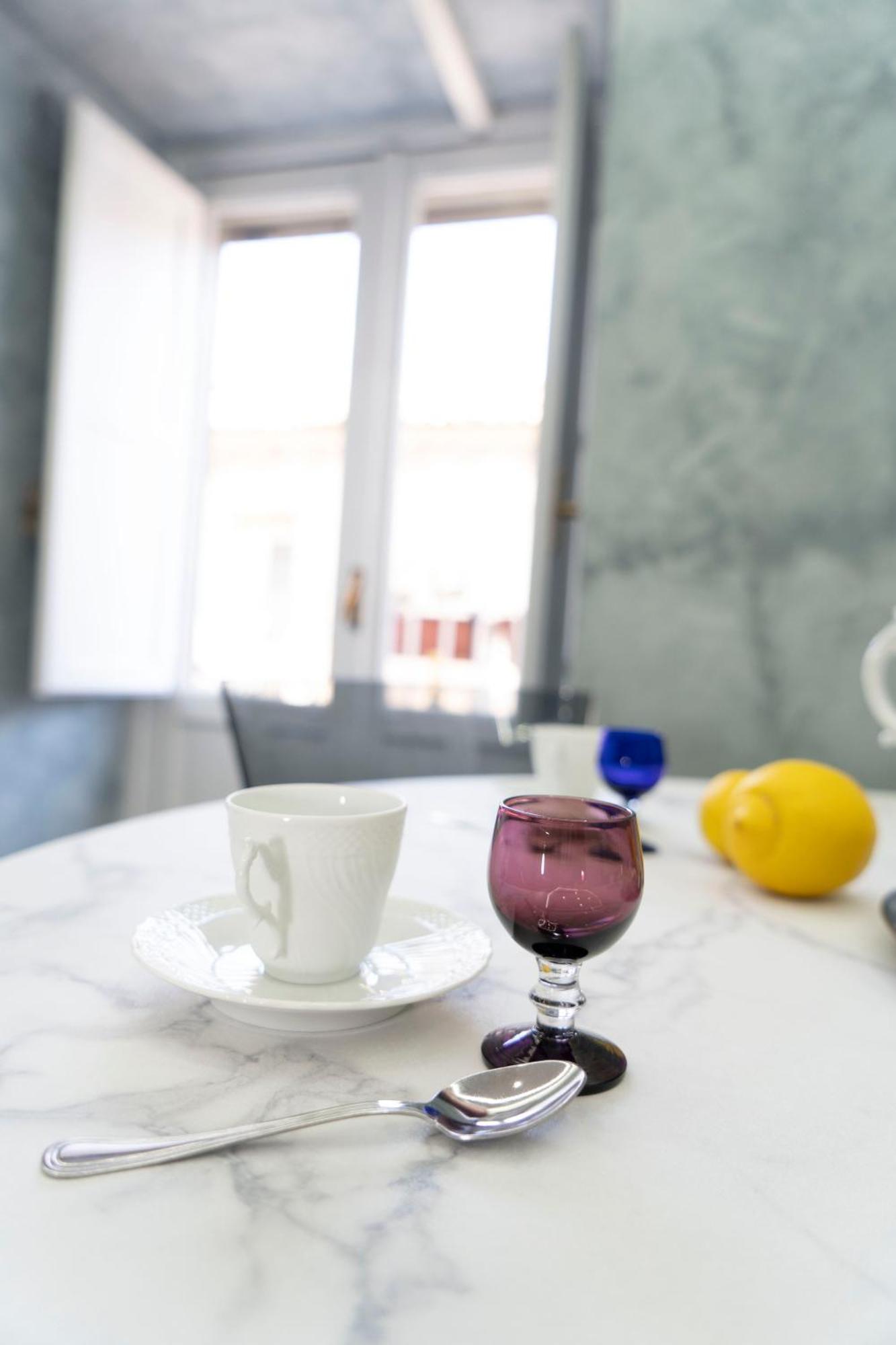 Etna Timeo Central Apartment In Baroque Building Catania Luaran gambar