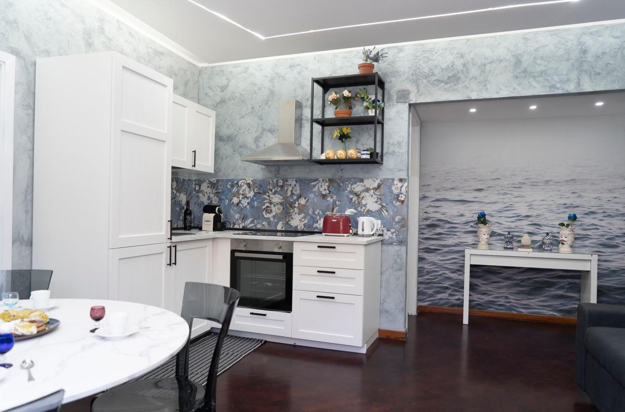 Etna Timeo Central Apartment In Baroque Building Catania Luaran gambar